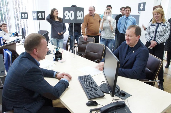 Міський голова Сум в захваті від Рівненського ЦНАПу