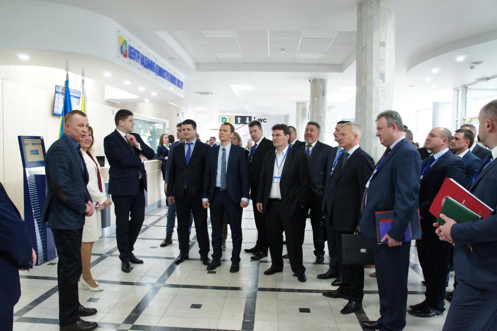 Рівненський ЦНАП відвідали із робочим візитом голова ДМС України Максим Соколюк та керівники територіальних підрозділів