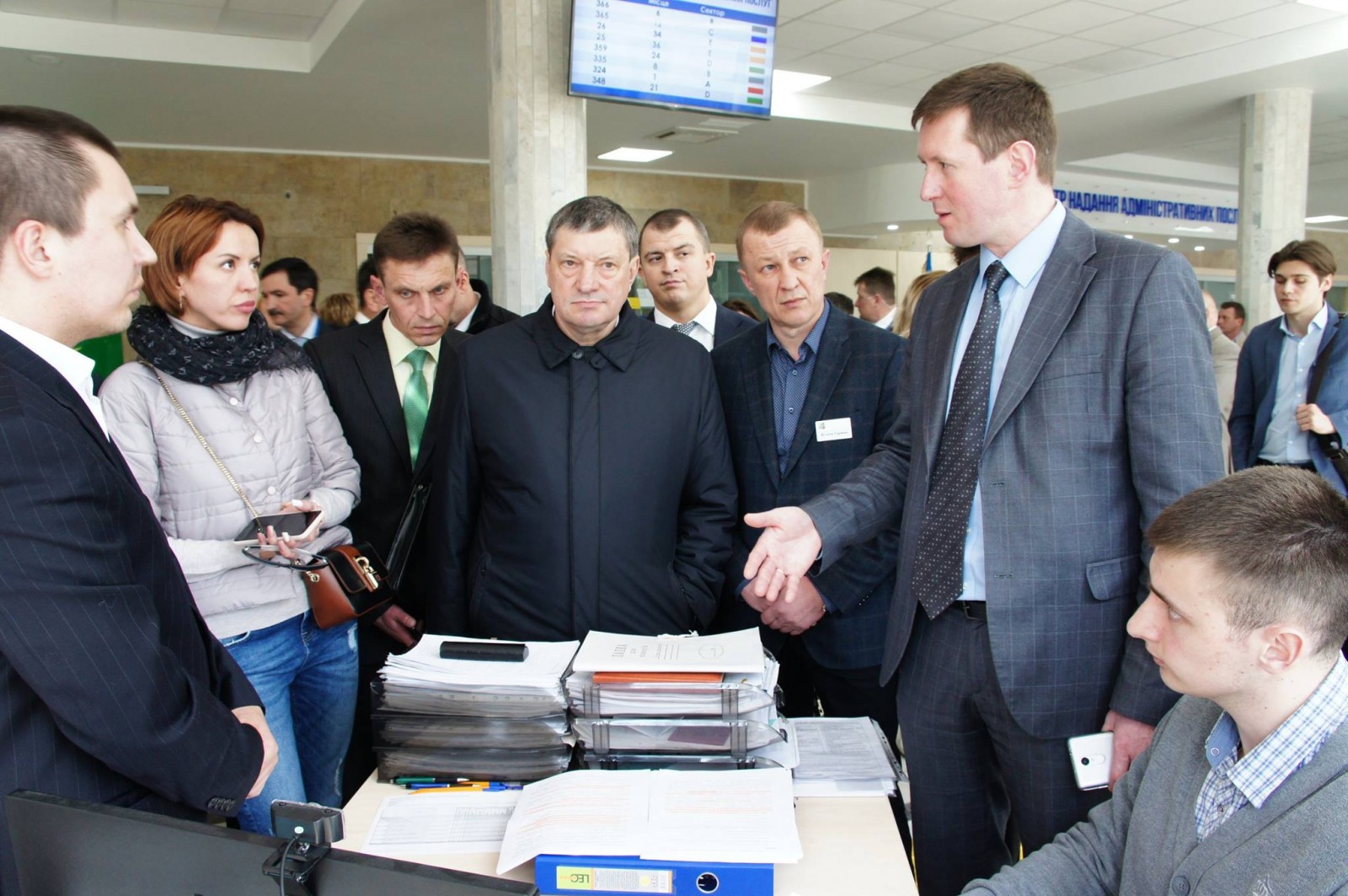 Рівненський ЦНАП відвідали із робочим візитом голова ДМС України Максим Соколюк та керівники територіальних підрозділів