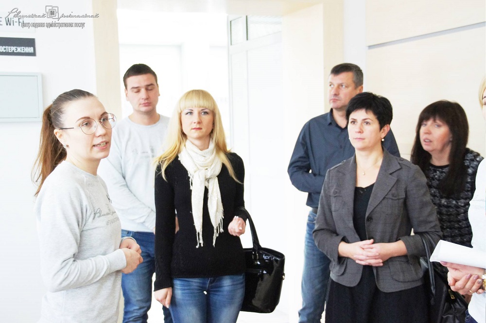 Команда Рівненського регіонального центру надання адміністративних послуг знову радісно зустрічає гостей!
