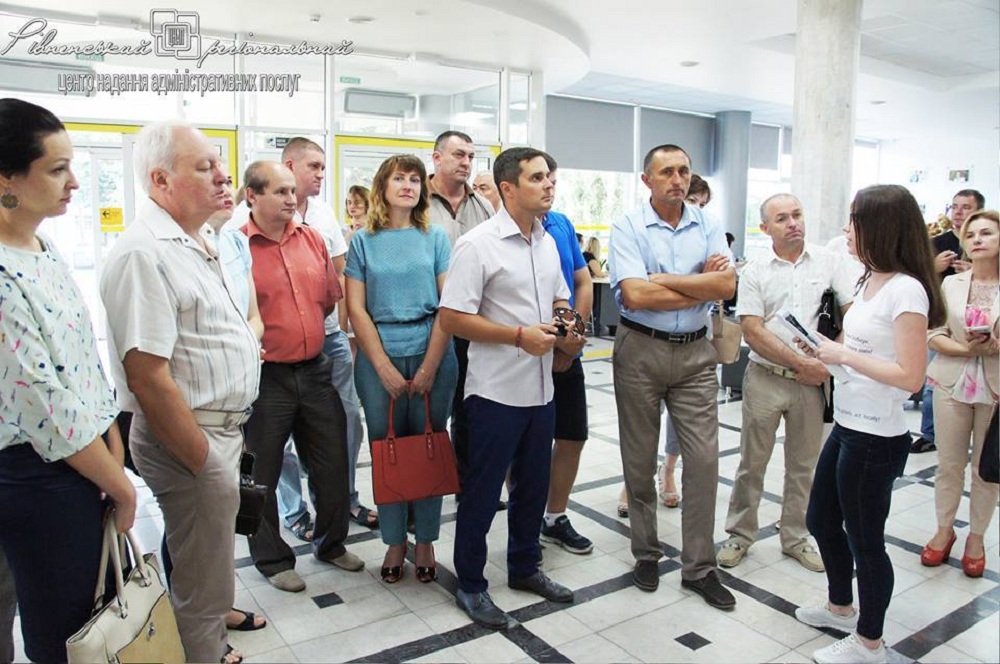 Представники об’єднаних громад з 5-ти областей відвідали Рівненський регіональний центр надання адміністративних послуг