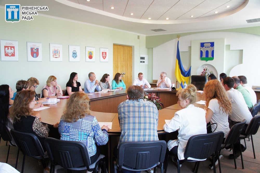 Сьогодні, 10.05.2018 року розпочався наступний етап впровадження системи управління якістю в роботі виконавчих органів Рівненської міської ради відповідно до міжнародного стандарту ISO 9001:2015