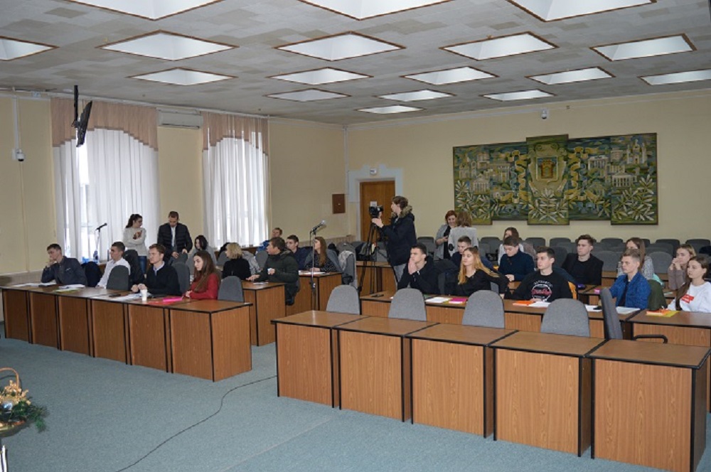 У Рівному розпочинає свою роботу Молодіжна міська рада