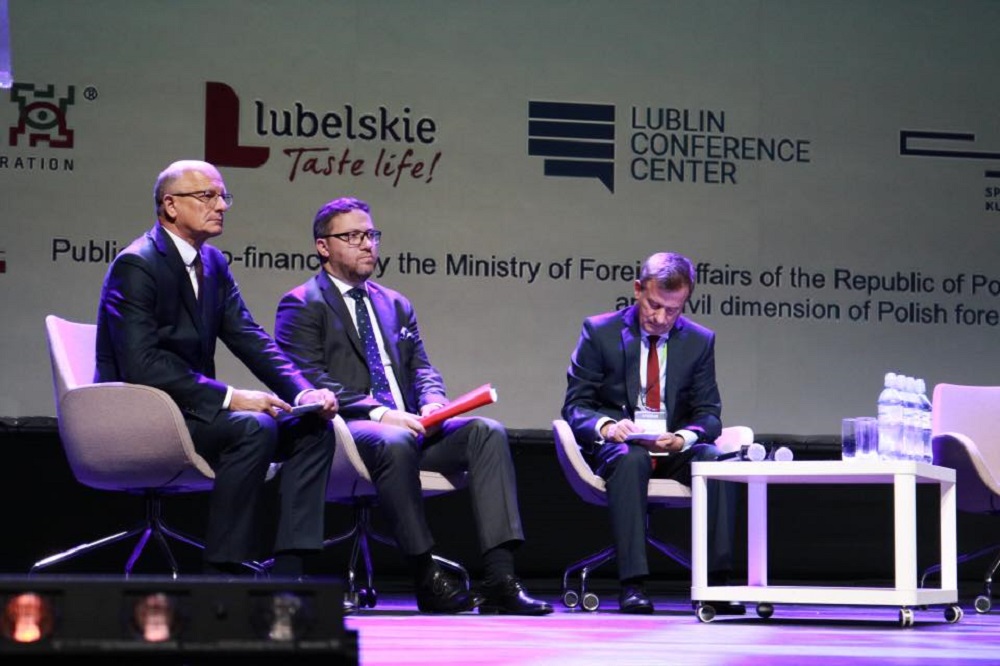 Сьогодні, 24 вересня 2018 року, представники команди Рівненського регіонального центру надання адміністративних послуг взяли участь у VII Конгресі Ініціатив Східної Європи, який відбувається в місті Люблін (Польша).