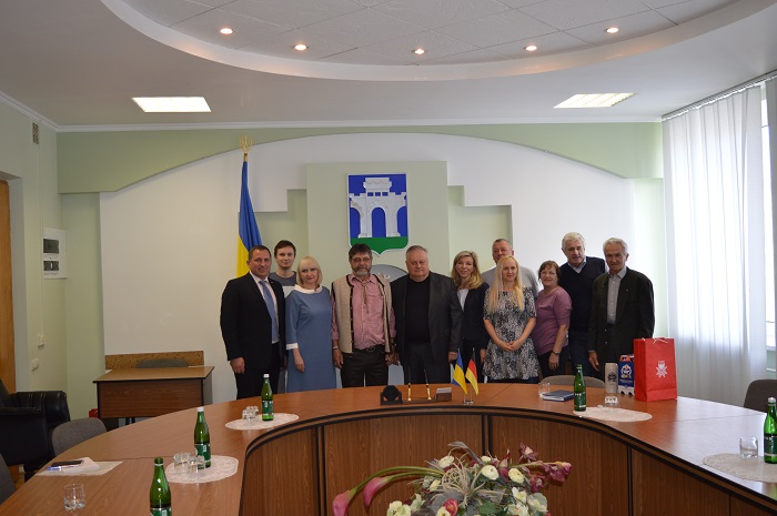 Міський голова Рівного зустрівся з представниками товариства «Гуманітарна допомога Україні з Баварії»