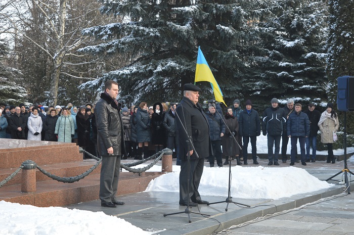 У День Соборності України рівняни вшанували пам'ять полеглих за Батьківщину