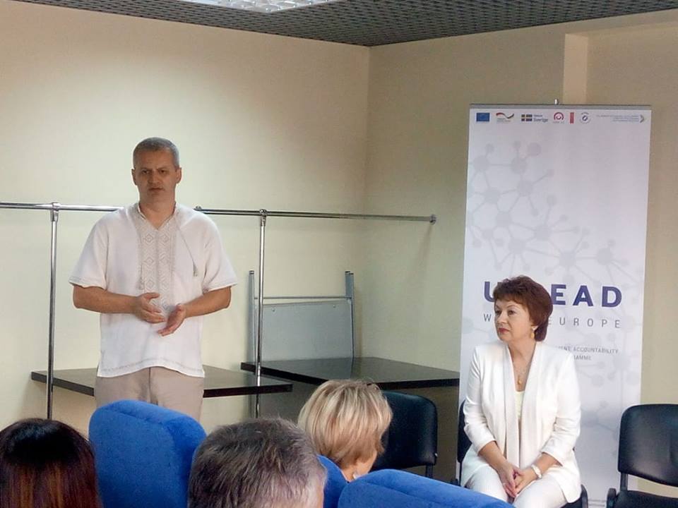 Представники об’єднаних громад Рівненської та Тернопільської областей обговорили у Рівному організацію надання послуг первинної медичної допомоги в ОТГ, можливі проблеми та шляхи їх вирішення.