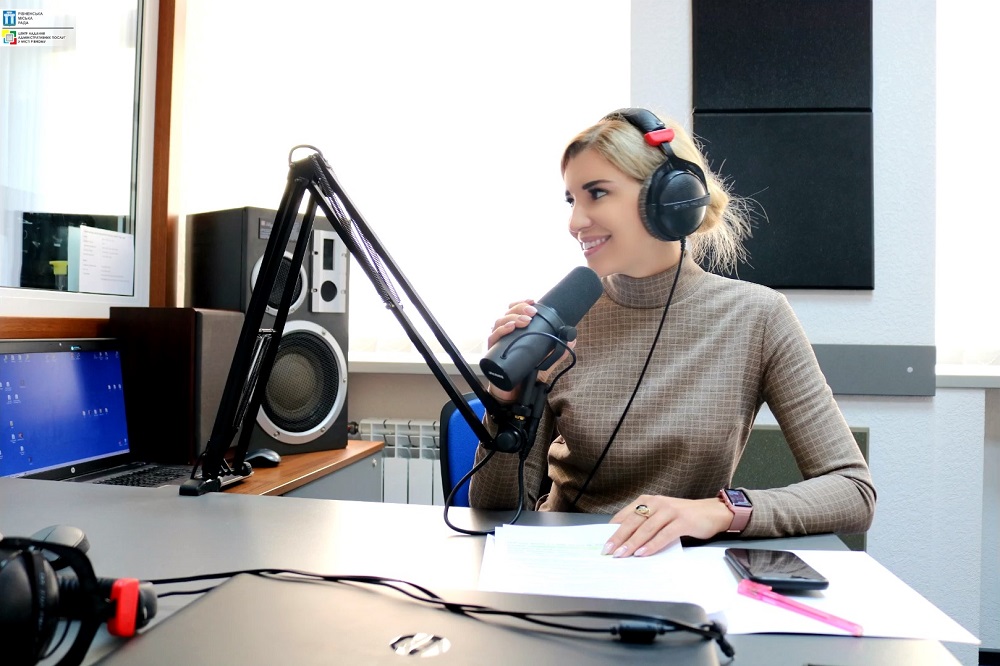 Директор Центру - Наталія Хомич взяла участь у прямому ефірі Радіо Трек та розповіла про досягнення Центру за 2019 рік та майбутні плани на 2020 рік