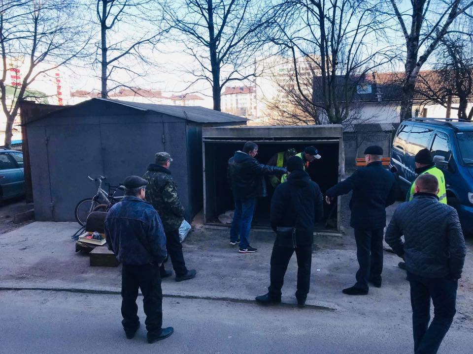 4 квітня 2019 року демонтують незаконно встановлені гаражі на вул. Павлюченка