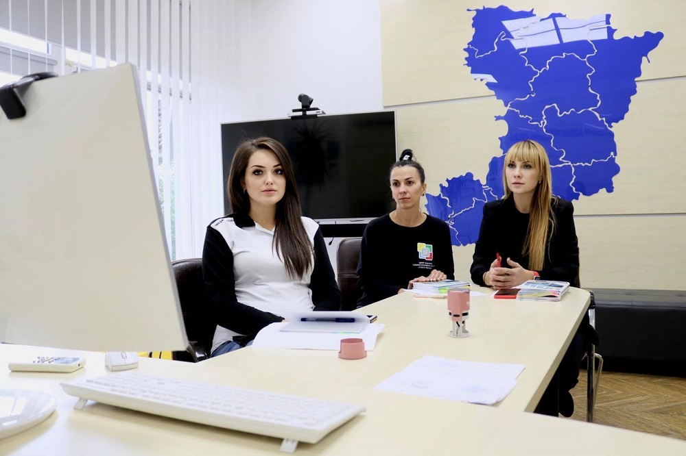 Представники команди  Центру надання адміністративних послуг у місті Рівному взяли участь в онлайн нараді з метою обговорення поточного стану виконання впровадження шерингу документів