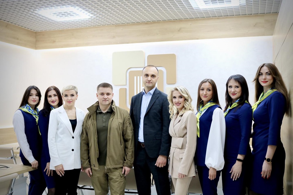 Центр надання адміністративних послуг у місті Рівному тепер у «Happy Mall»!