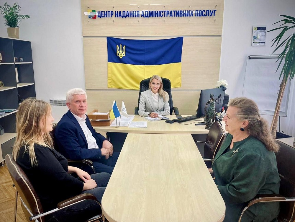 Працюємо над забезпеченням зручних сервісів для сплати адміністративного збору!